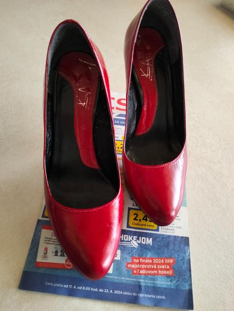 Dámske kožené lodičky, 37