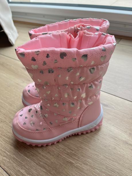 Snehule, deichmann,28