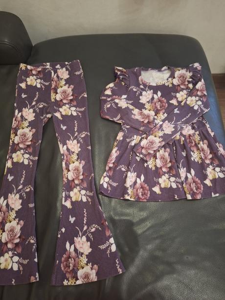 Komplet tunika a leginy na jesen, 134