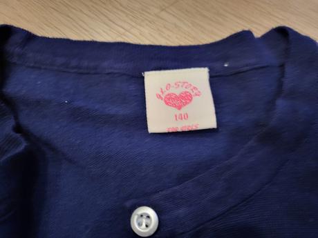 Svetrík na gombíky, glo-story,140