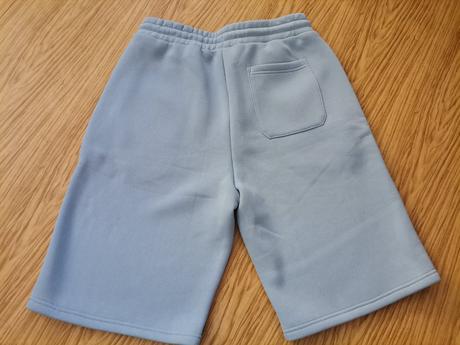 Krátke nohavice teplákové hrubšie m, m