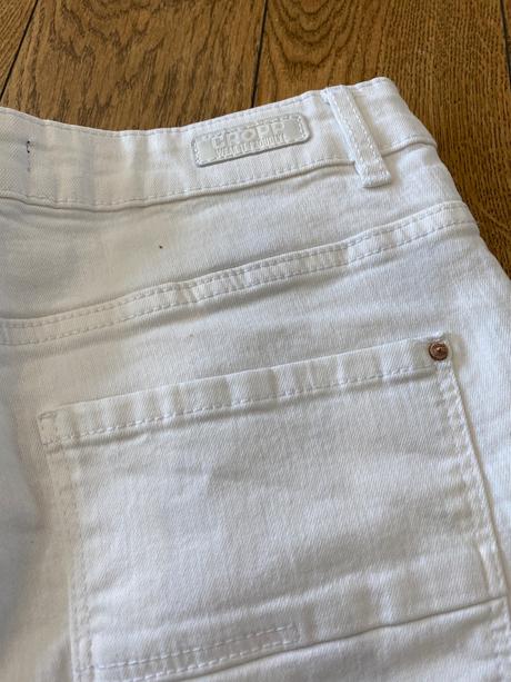 Biele kraťase , šortky, 38