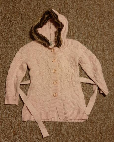 Sveter super s kozusinkou, 116