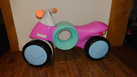 Nové stabilné odrážadlo neo imaginarium odrážadlo, 