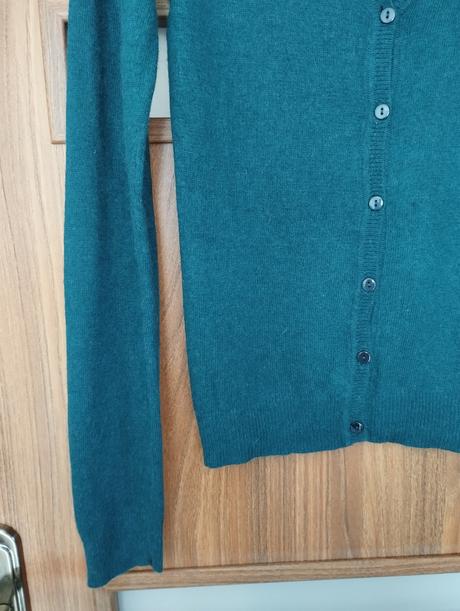 Tmavozelený svetrík, amisu,l