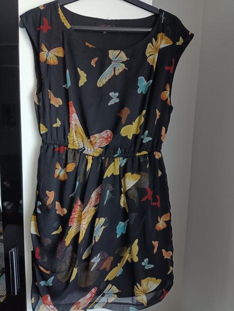 Šaty motýle, 40