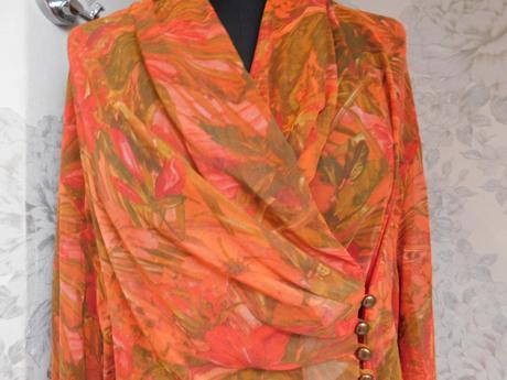 Velmi pekna bluzka, 42