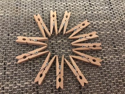 Menšie štipce dekoračné, 5 cm, 14 ks,