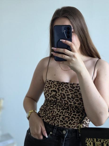 Leo top s, s