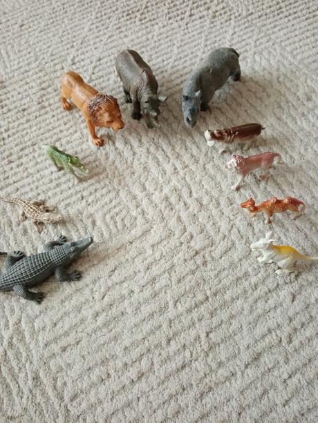 Plastove zvieratká exoticke, 