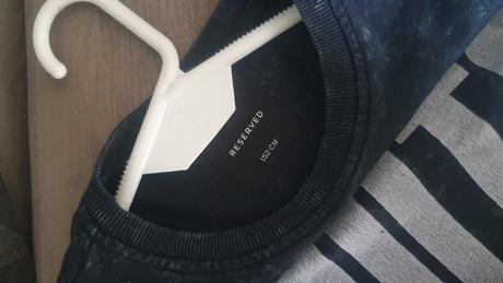 Mikina s nápisom, reserved,152