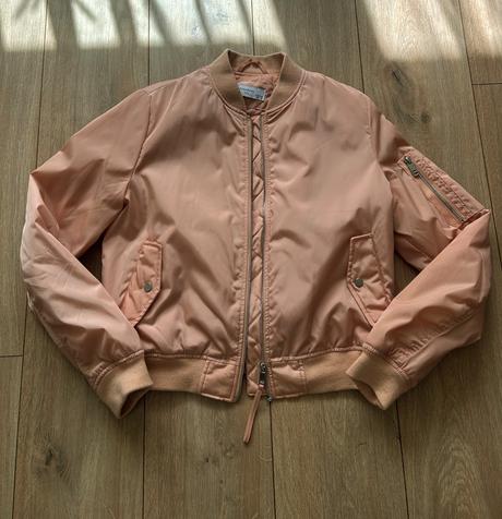 Dámska bomber bundička, reserved,36