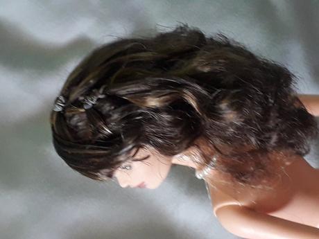 Barbie teresa fashion fever s náhrdelníkom 2005, 