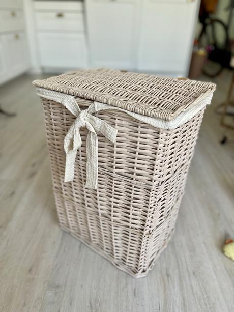 Prútený kôš ma prádlo orion,