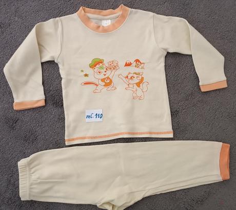 Pyžamo, 110