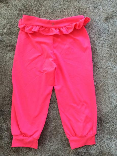 Dievcenske teplaky s volanom, h&m,128