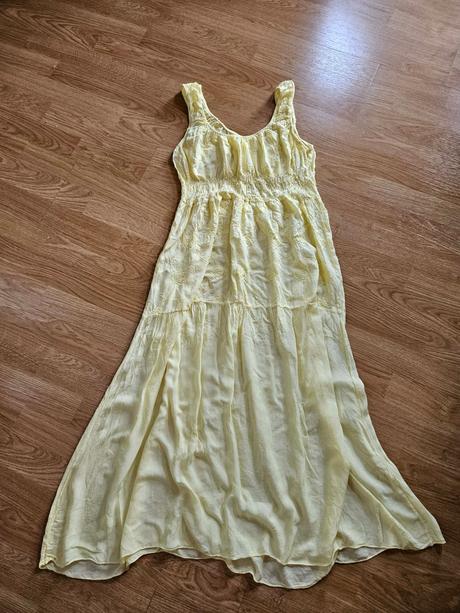 Žlté šaty v. l, l