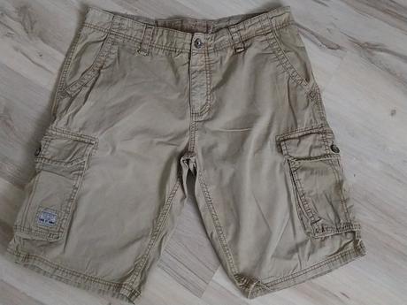 Kraťaši, esprit,32