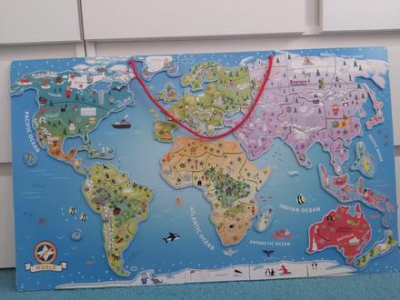 Drevena mapa s magnetkami, 