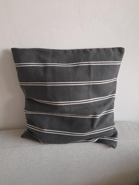 Vankúš, šírka (cm): 50,dĺžka (cm): 50