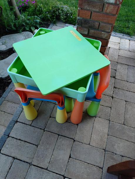 Multifunkcny tega baby lego stolik + 2 stolicky, 