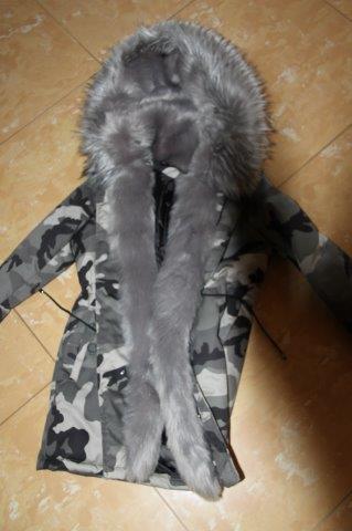 Parka s bohatou kožušinou, s