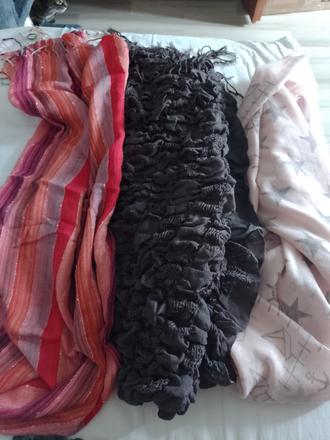 Šály/ šatky tenšie,