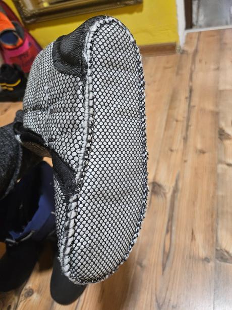 Snehule ako nove velkost 35, 35