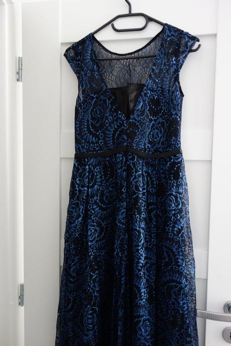 Spolocenske saty, 36