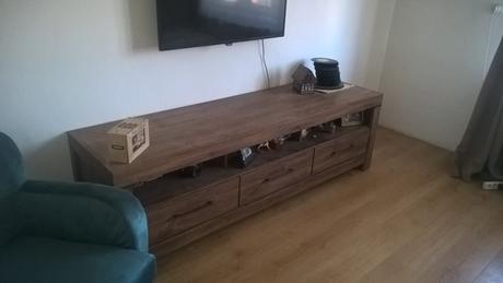 Stolík pod tv a konferenčný stolík, 