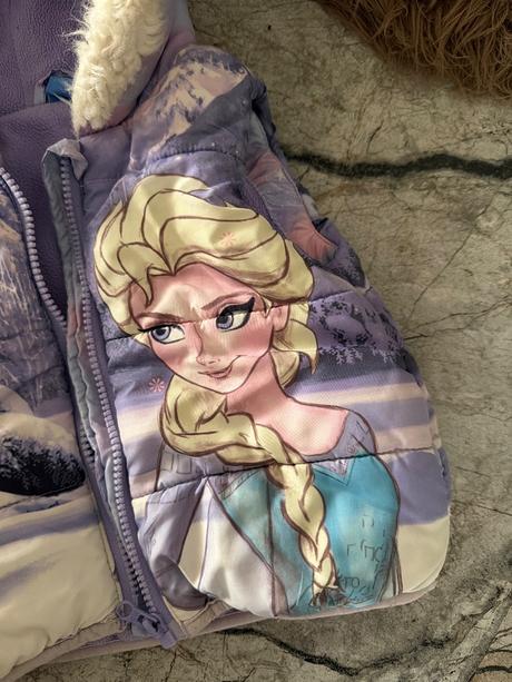 Frozen vesta, disney,86
