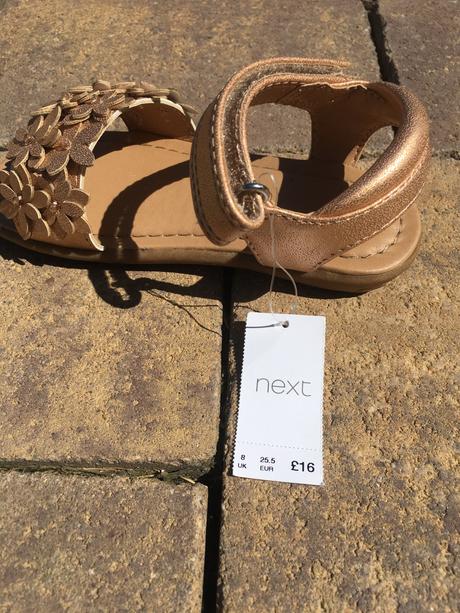 Sandálky next v. 25,5  zlatá ružová, next,25