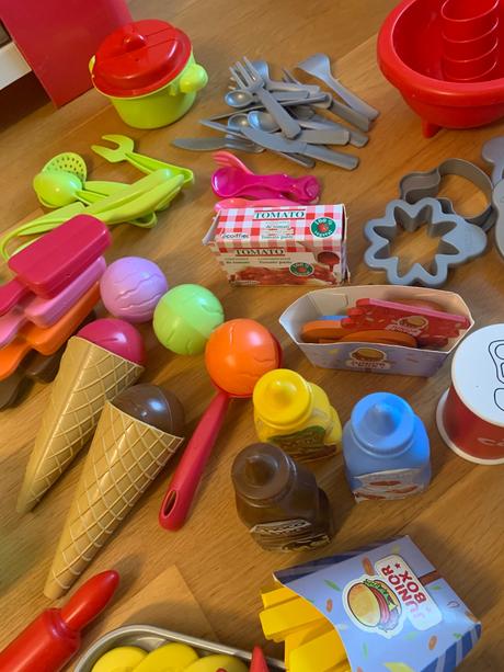 Detska kuchynka s prislusenstvom, 