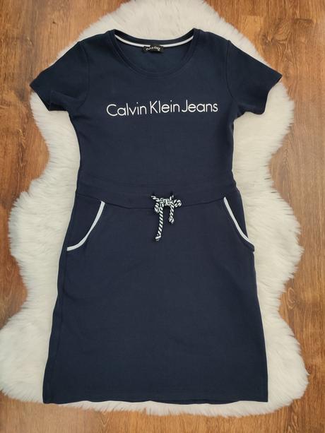 Športové šaty, 152