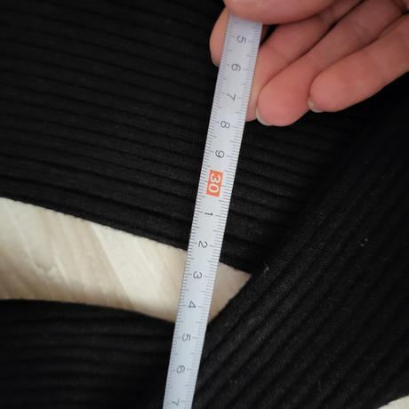 S kvalitne svetrove midi saty, s