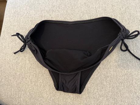 Spodný plavkový diel, reserved,l