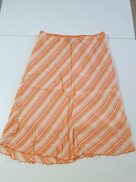 Oranžová páskovaná sukňa v.42, 42