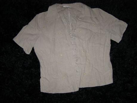 Sako alebo blúza v perfektnom stave, 42