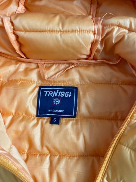 Prechodná bunda, 164