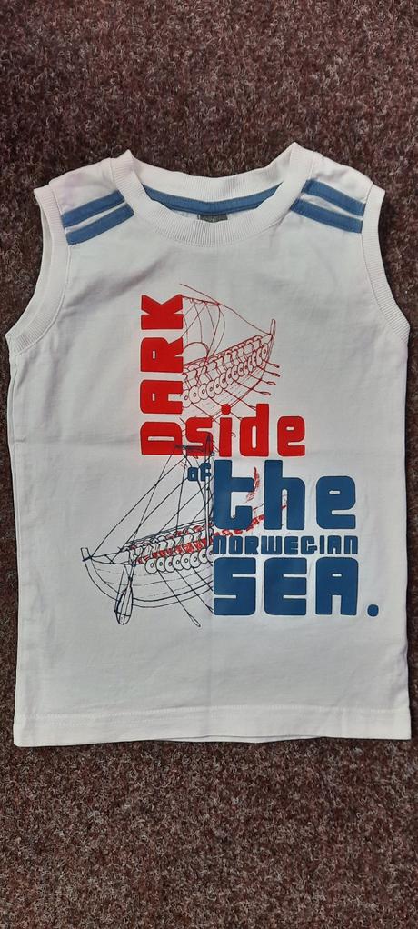 Tričko bez rukávov, 104