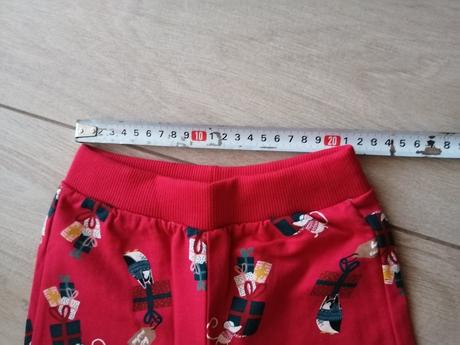 Vianočné tepláky, 110