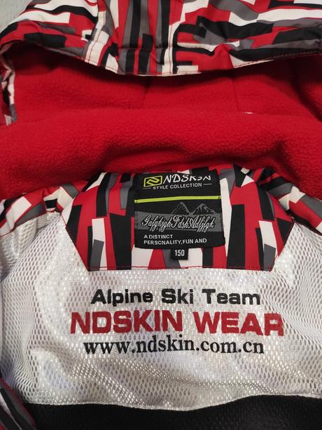 Lyžiarska bunda, 152