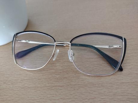 Dioptrické okuliare +0.75, 