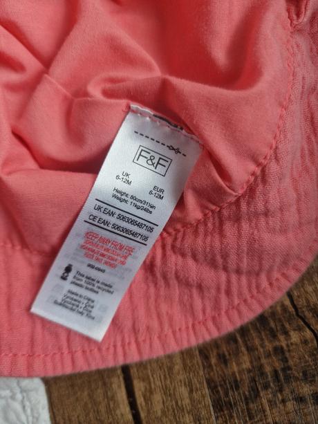 Klobúky so šnúrkami, primark