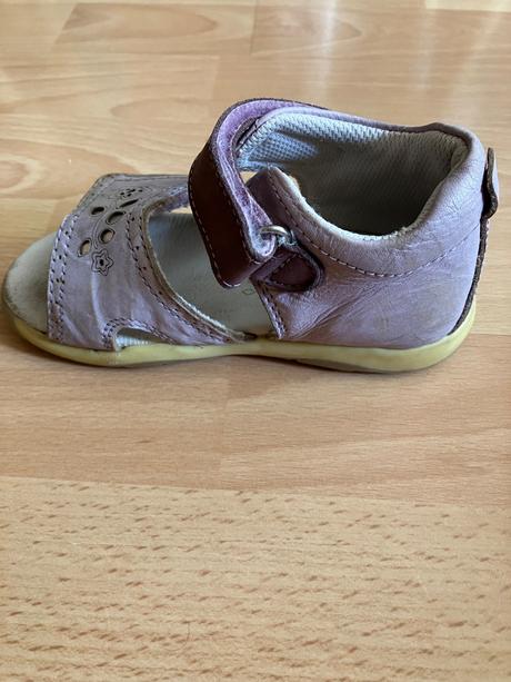 Fialové sandálky, bären-schuhe,25