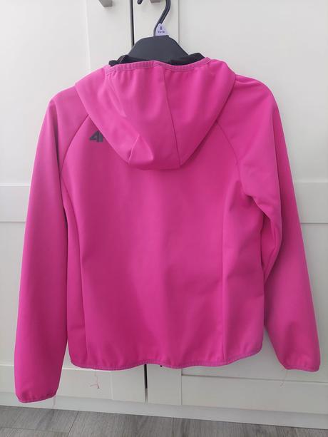 Funkčná softshellová bunda, 152