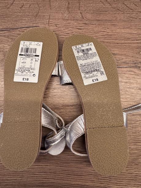 Marks spencer strieborné sandálky veľ.30.5, marks & spencer,30