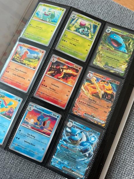 Pokémon 151 album s kartičkami 1-165 komplet,