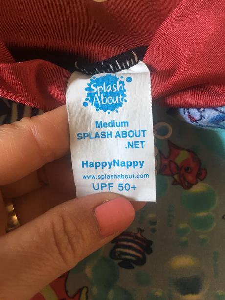 Plavky splash about, 68