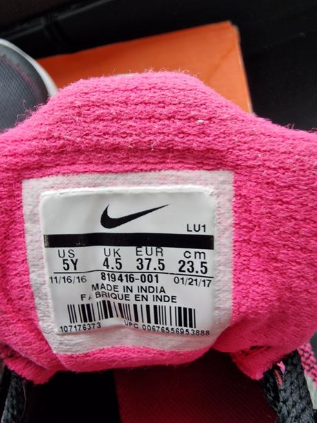 Dievčenské botasky niké revolution, nike,38